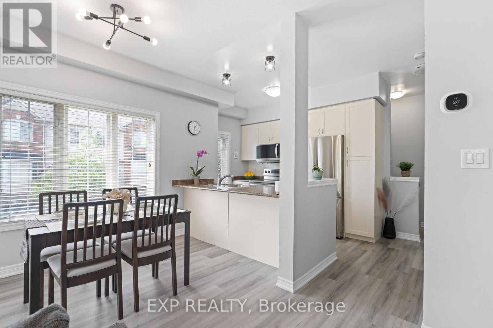 Photo 25 of 92 1401 Plains Road E, Burlington ON