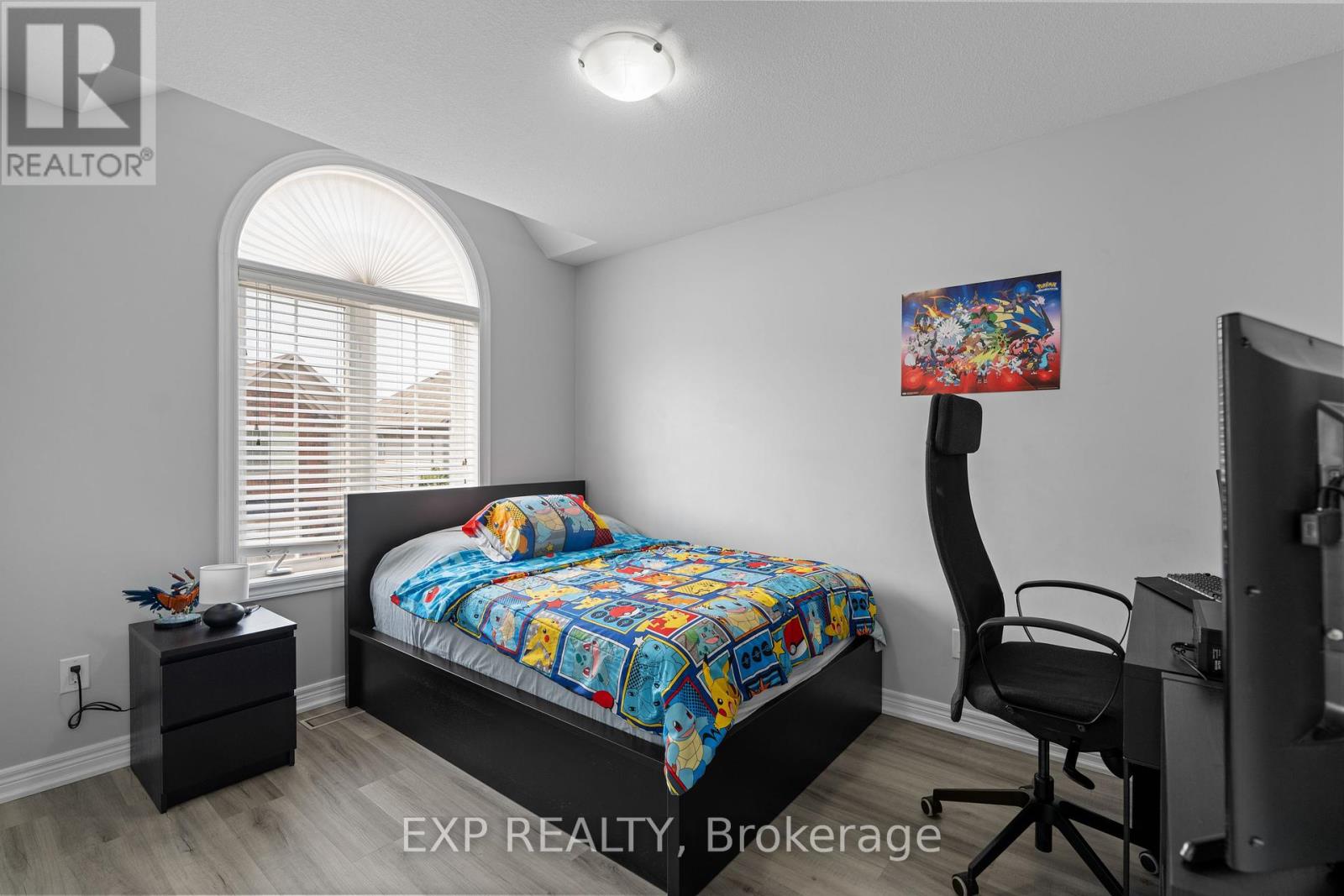 Photo 41 of 92 1401 Plains Road E, Burlington ON