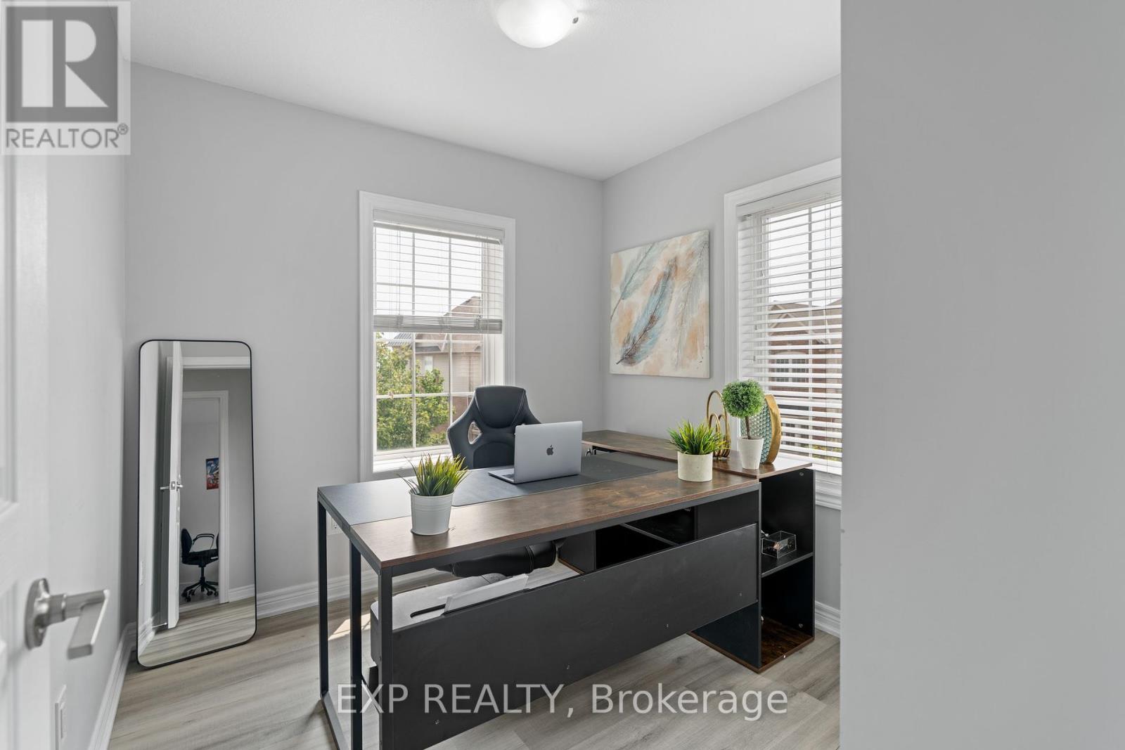 Photo 2 of 92 1401 Plains Road E, Burlington ON