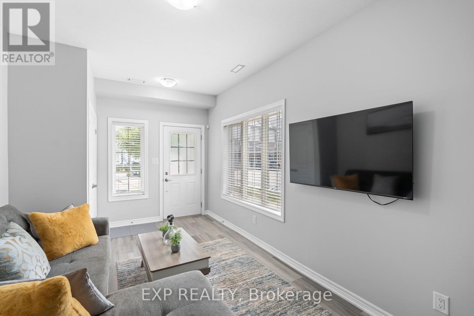 Photo 37 of 92 1401 Plains Road E, Burlington ON