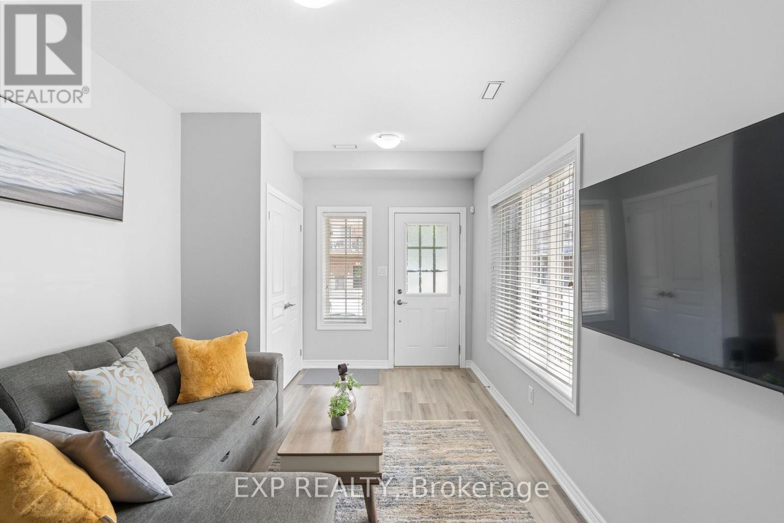 Photo 35 of 92 1401 Plains Road E, Burlington ON