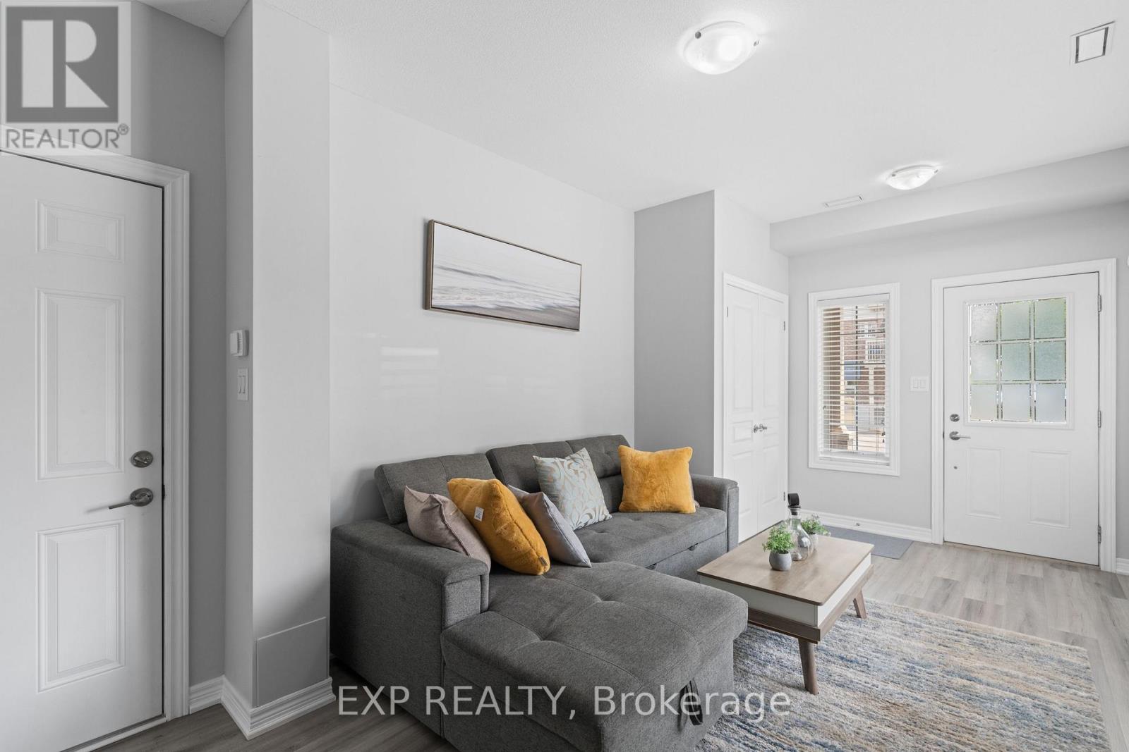 Photo 38 of 92 1401 Plains Road E, Burlington ON