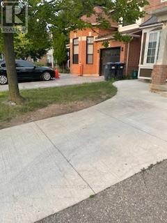 Photo 12 of Bsmt 63 Springhurst Avenue, Brampton ON