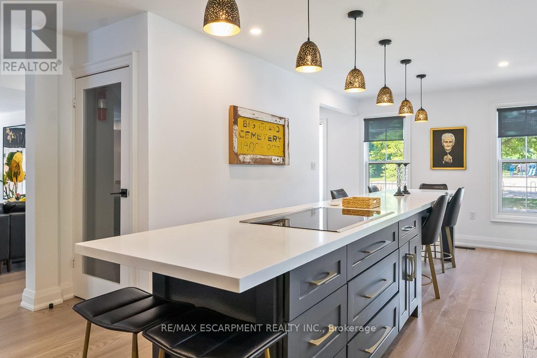 Photo 10 of 1487 Chriseden Drive, Mississauga ON