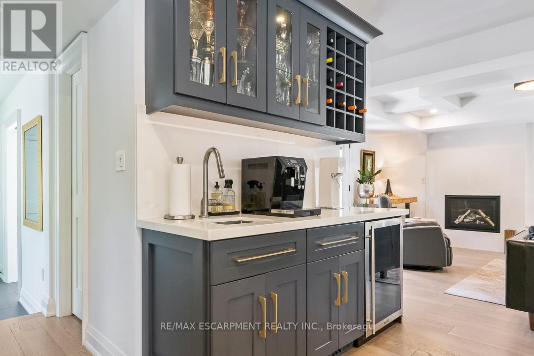 Photo 12 of 1487 Chriseden Drive, Mississauga ON
