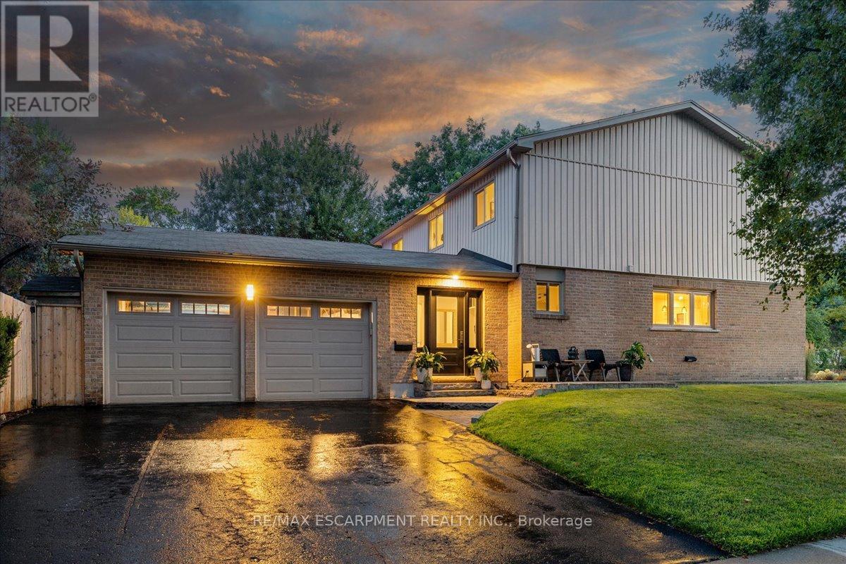 Photo 2 of 1487 Chriseden Drive, Mississauga ON