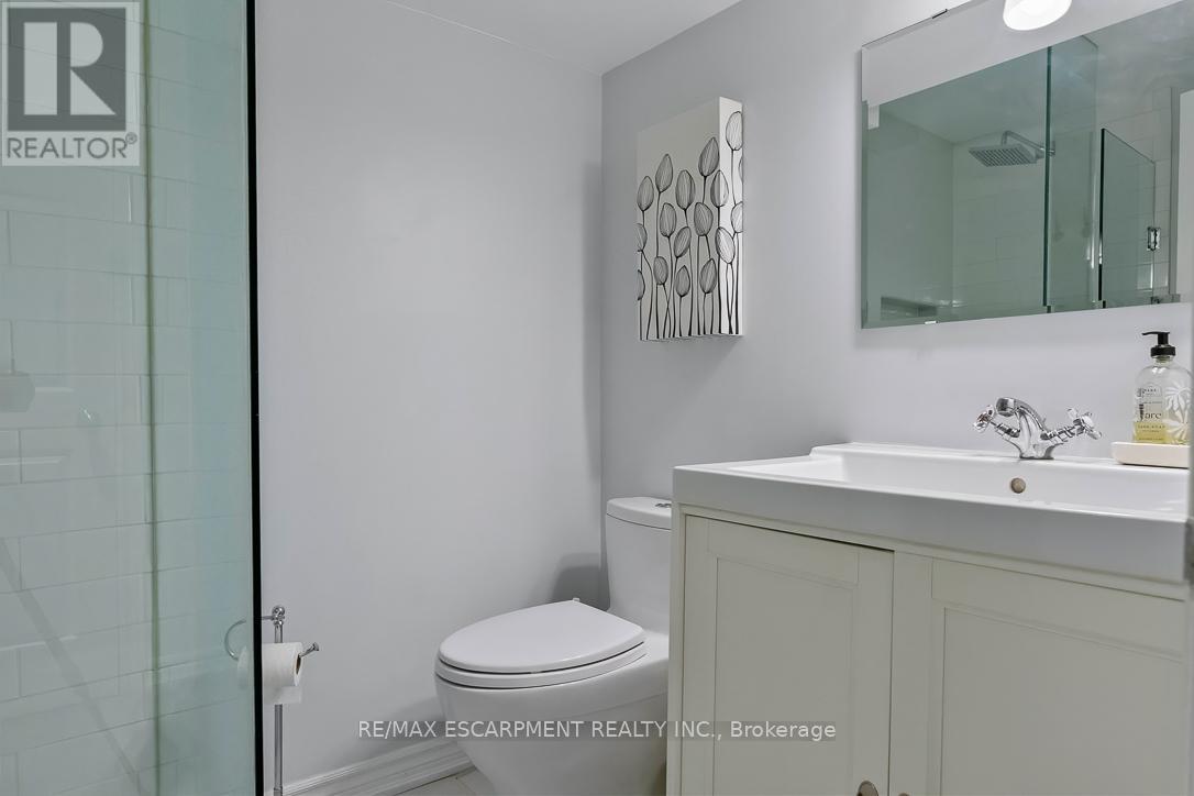 Photo 35 of 1487 Chriseden Drive, Mississauga ON