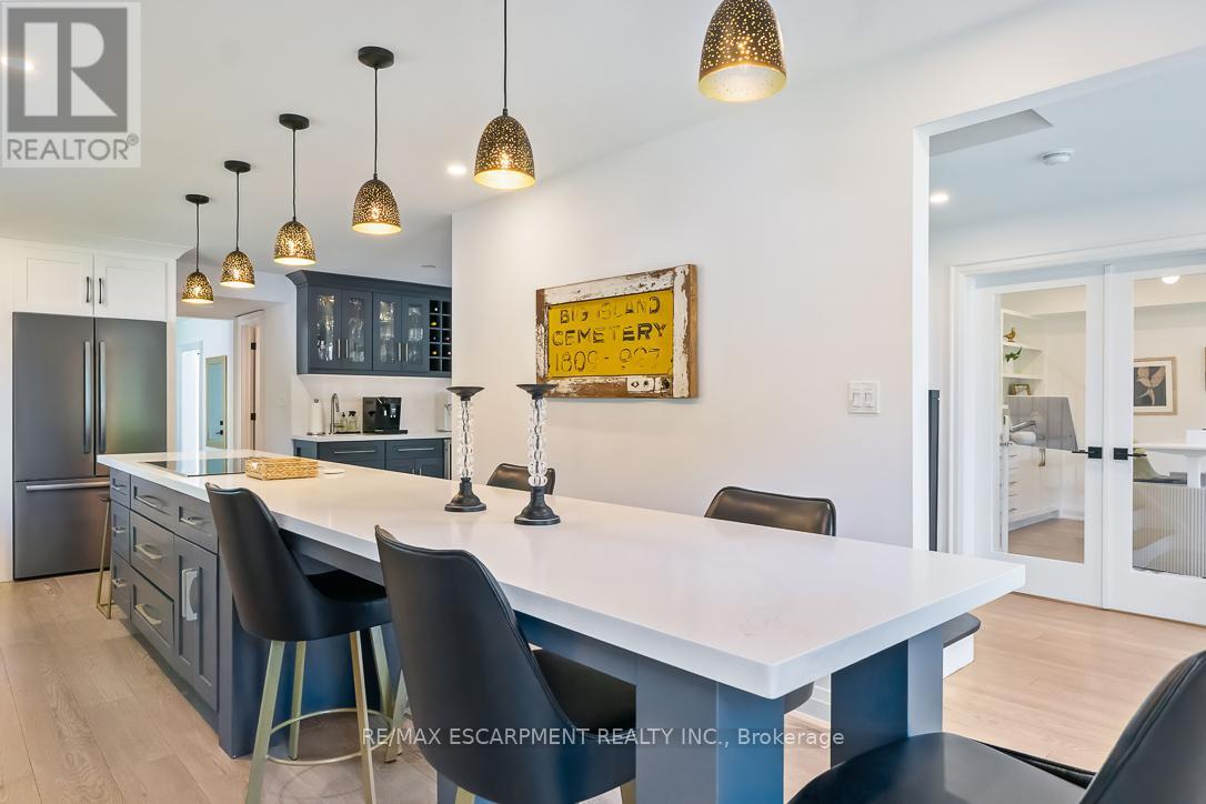 Photo 9 of 1487 Chriseden Drive, Mississauga ON