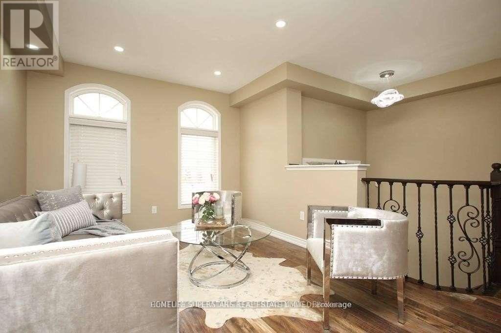 Photo 5 of 52 Oban Road, Brampton ON