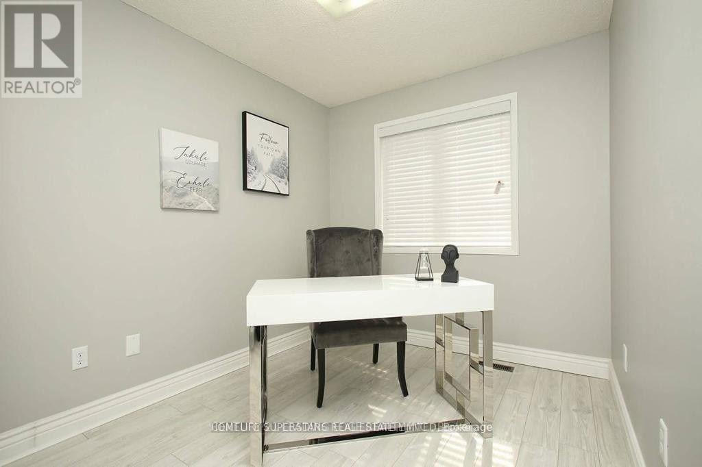 Photo 10 of 52 Oban Road, Brampton ON
