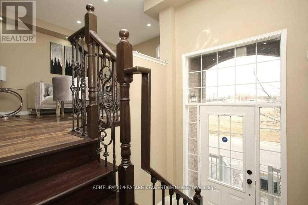 Photo 12 of 52 Oban Road, Brampton ON