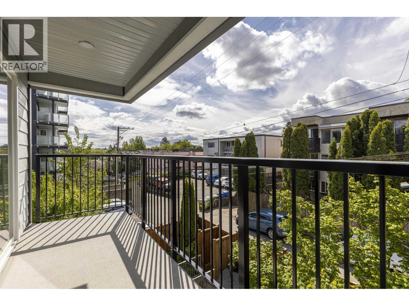 Photo 1 of 306 808 E 8th Avenue, Vancouver BC