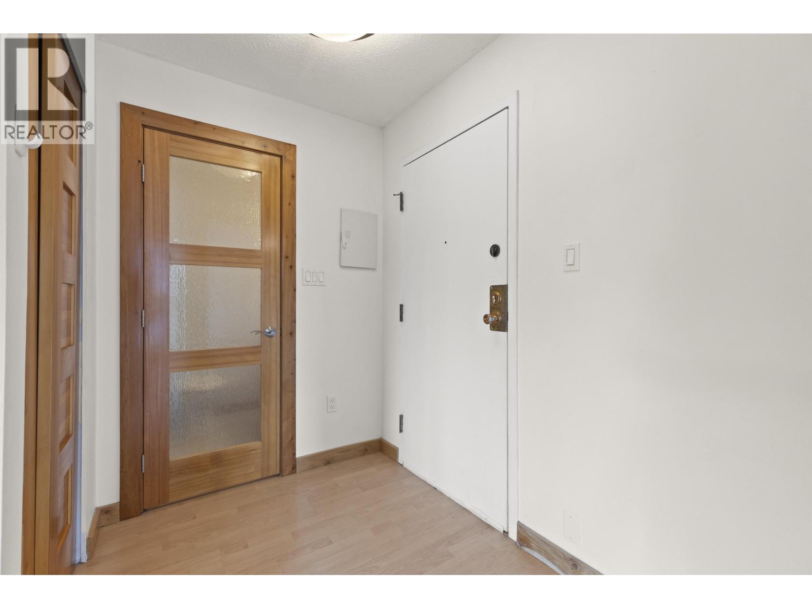 Photo 4 of 306 808 E 8th Avenue, Vancouver BC