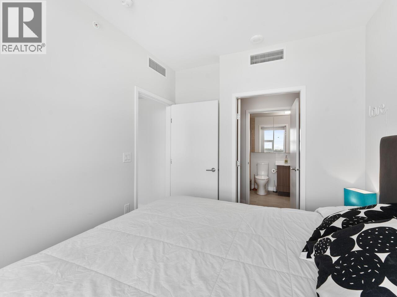 Photo 2 of 1501 3430 E Kent Avenue, Vancouver BC