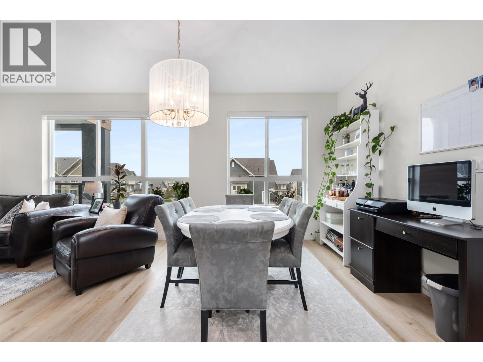 Photo 11 of 308 1892 Starling Drive, Tsawwassen BC