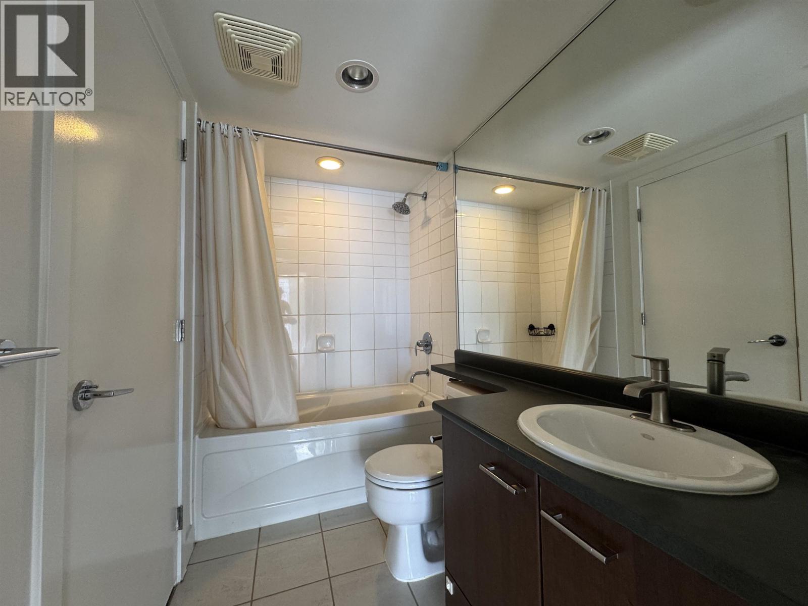 Photo 19 of 1103 2979 Glen Drive, Coquitlam BC