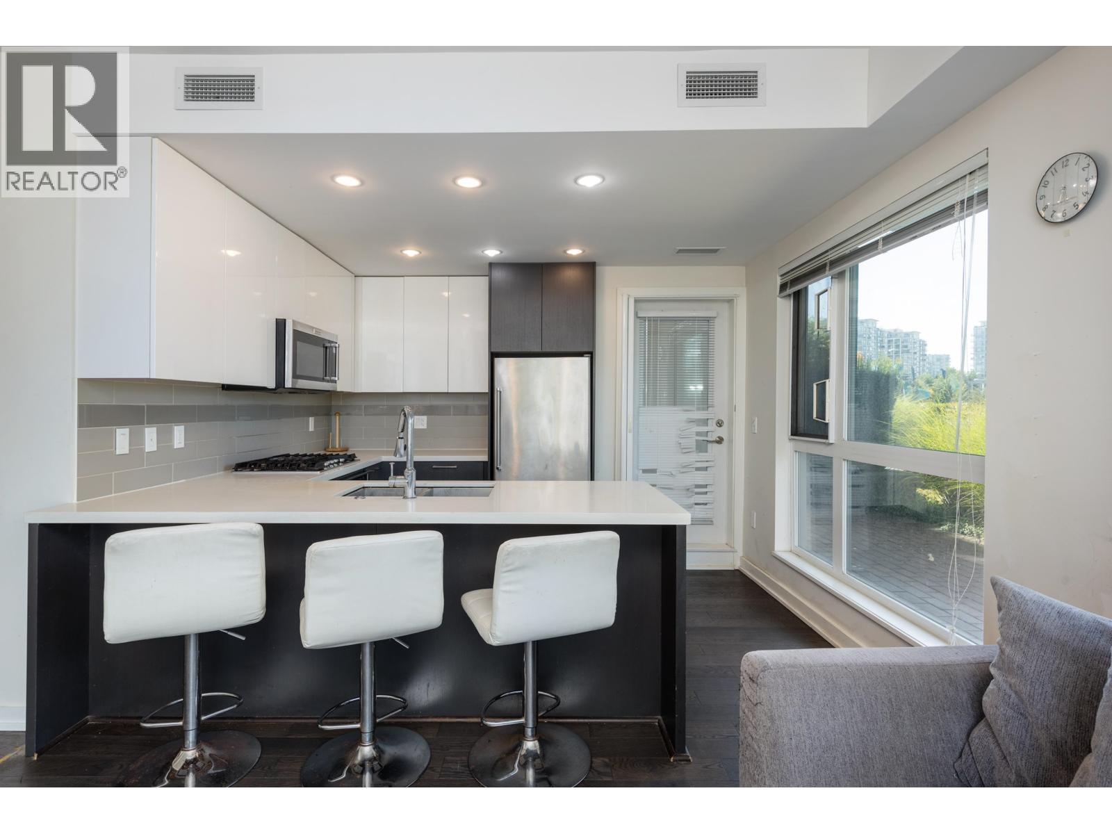 Photo 13 of 126 5311 Cedarbridge Way, Richmond BC