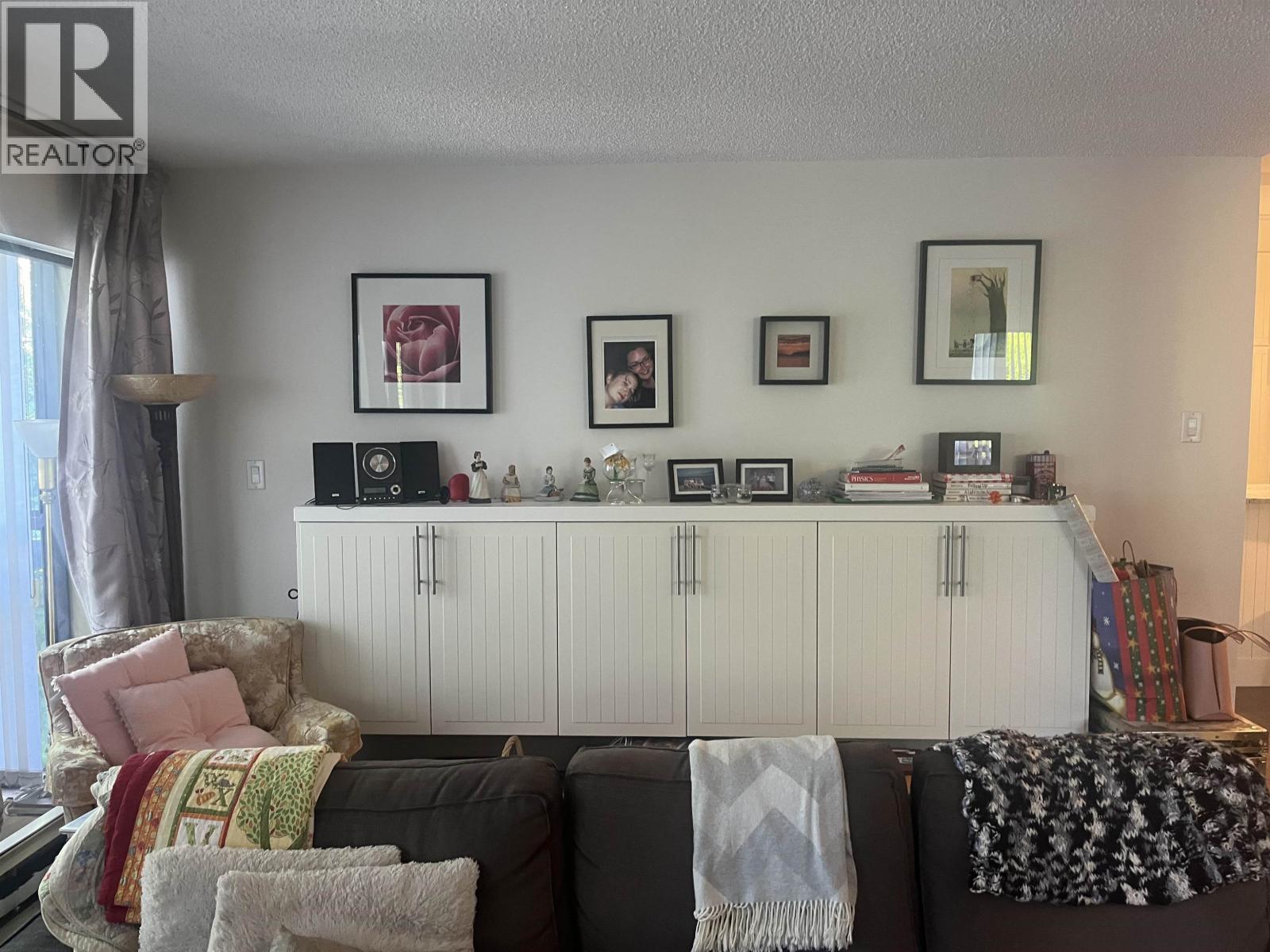 Photo 5 of 208 720 Eighth Avenue, New Westminster BC