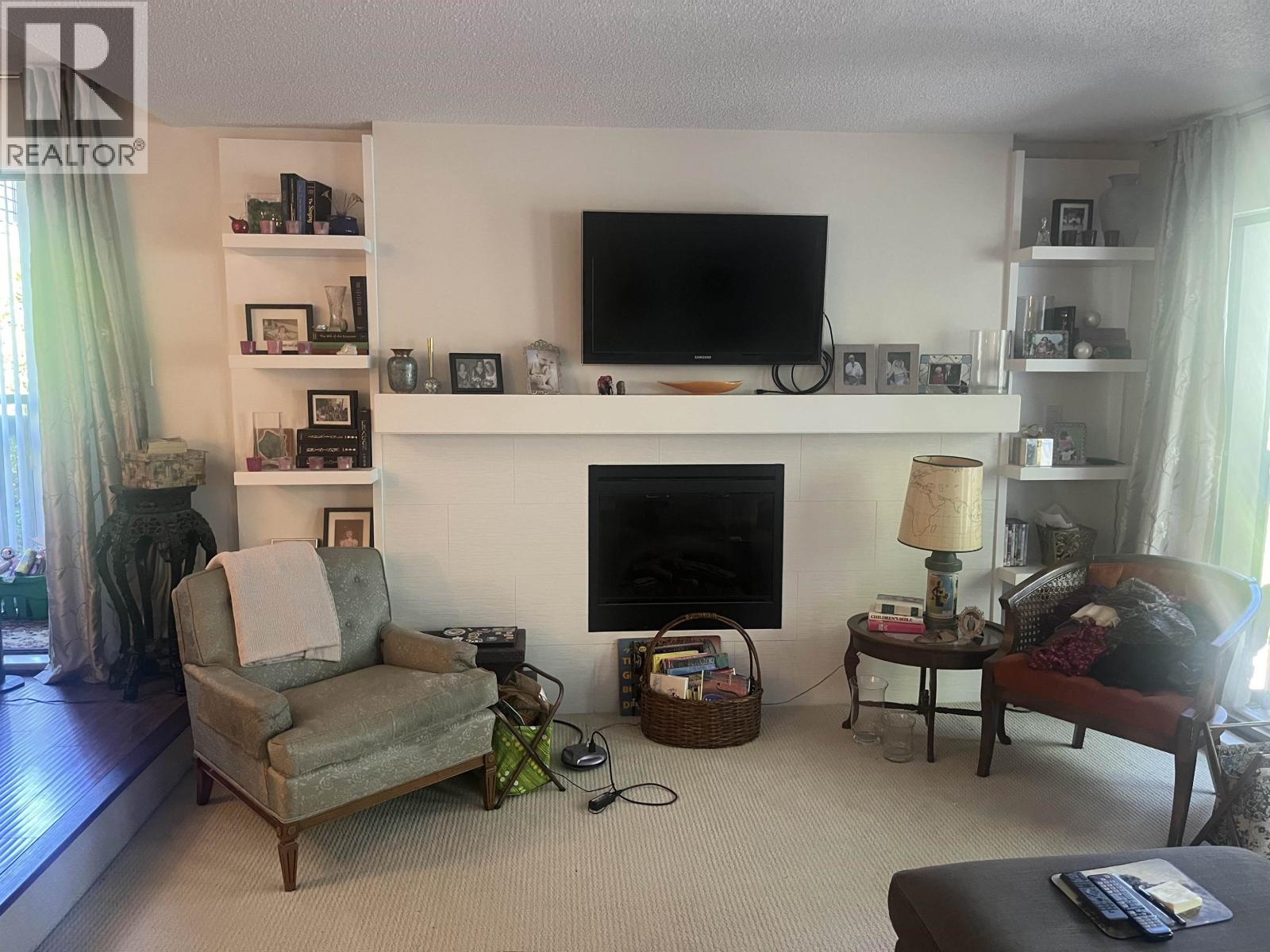 Photo 6 of 208 720 Eighth Avenue, New Westminster BC