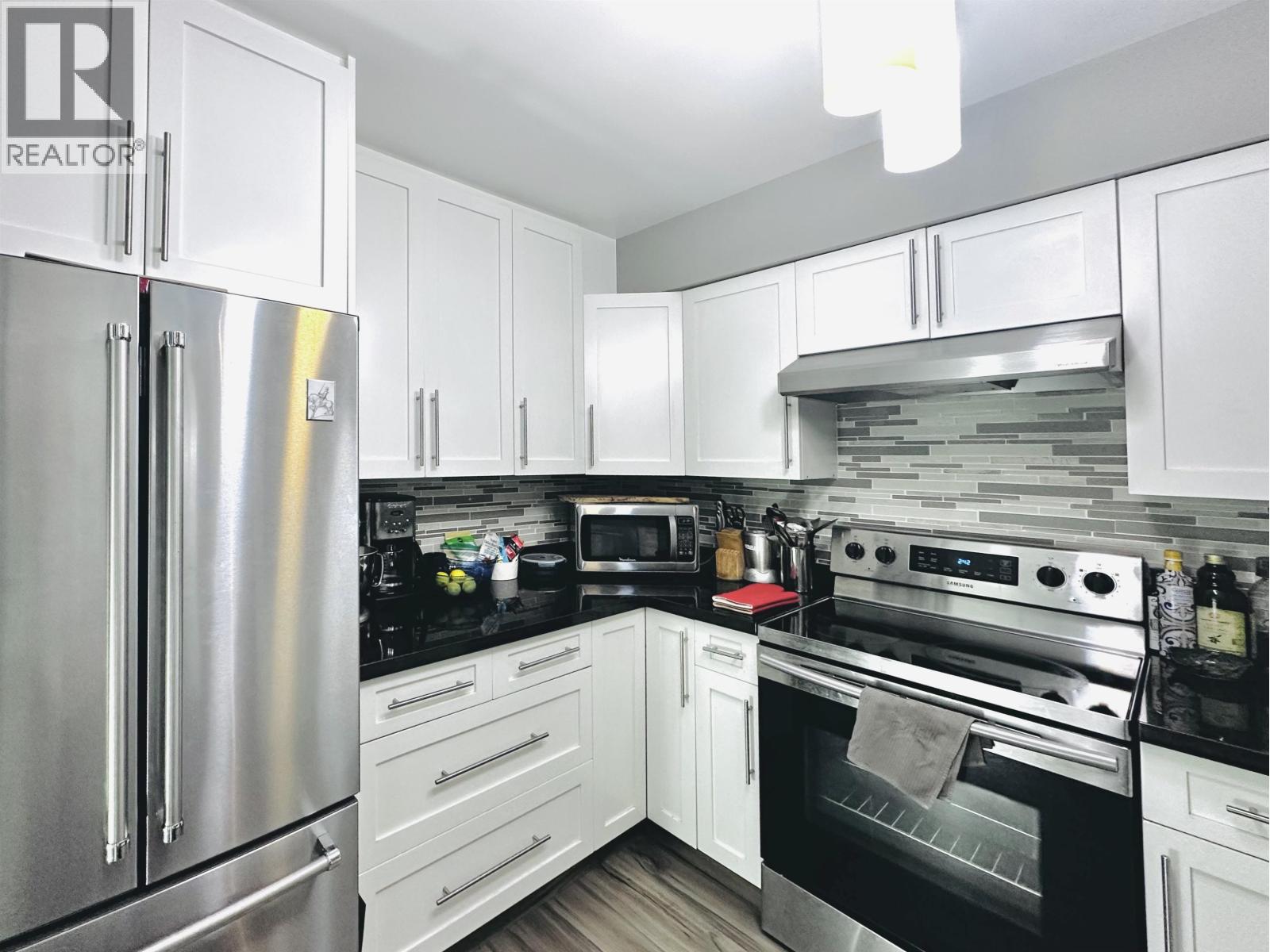 Photo 6 of 203 650 Moberly Road, Vancouver BC