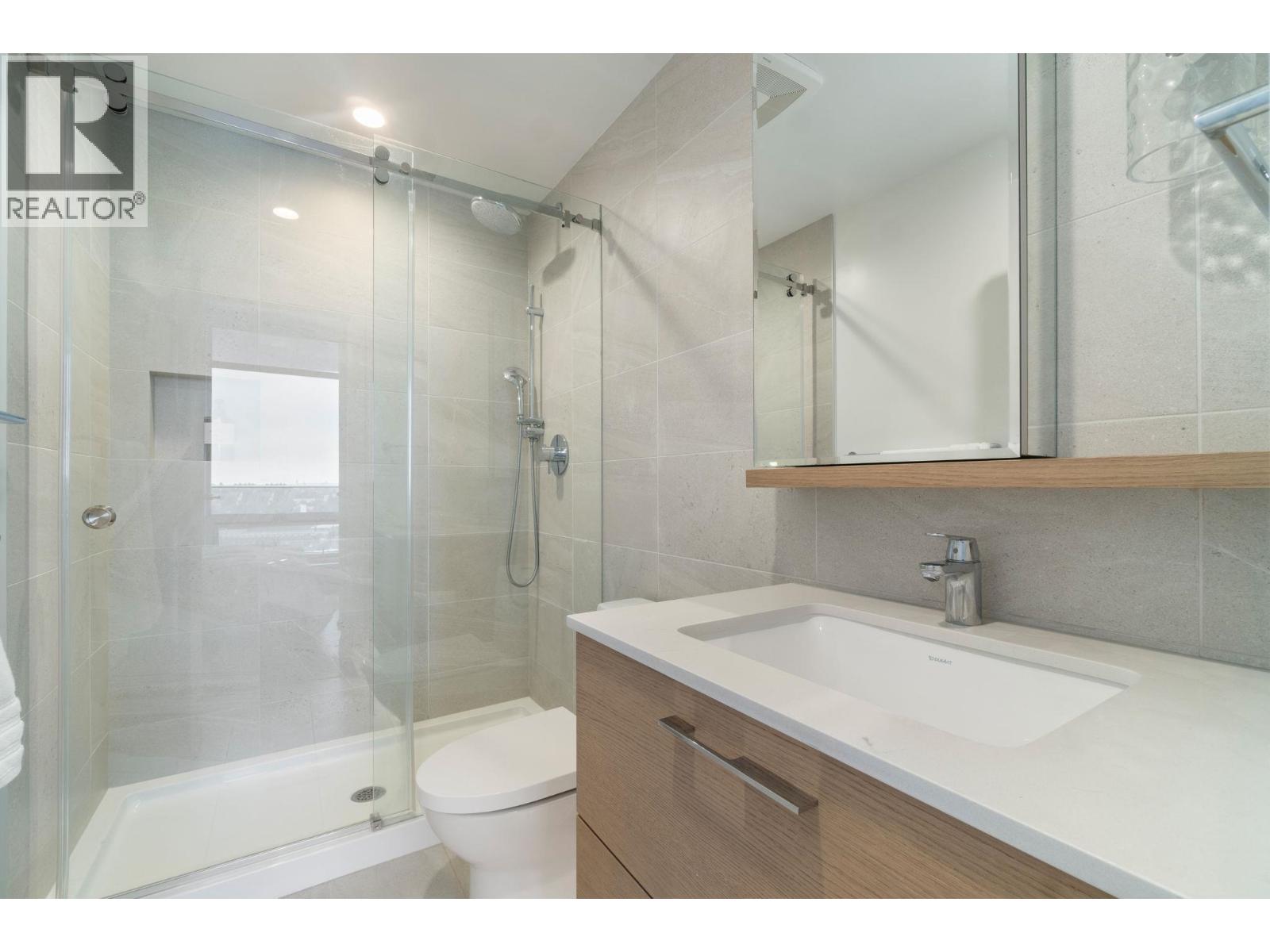 Photo 11 of 2103 2181 Madison Avenue, Burnaby BC
