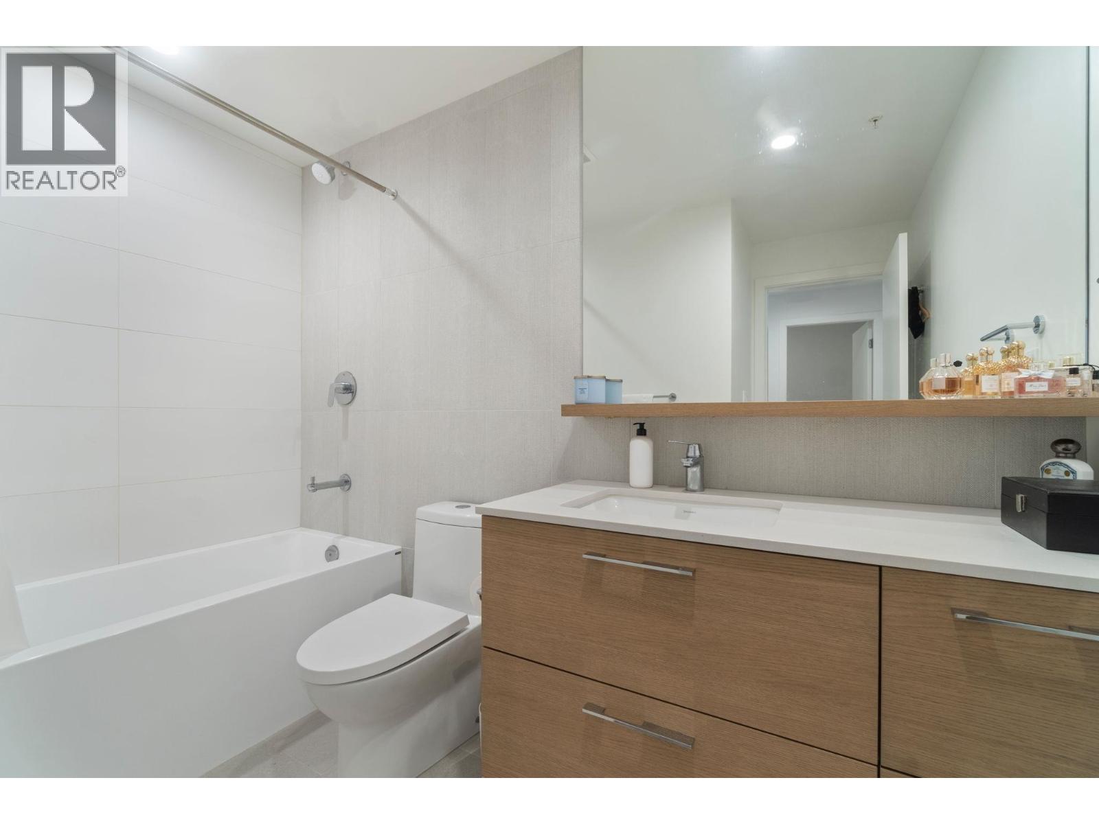 Photo 14 of 2103 2181 Madison Avenue, Burnaby BC
