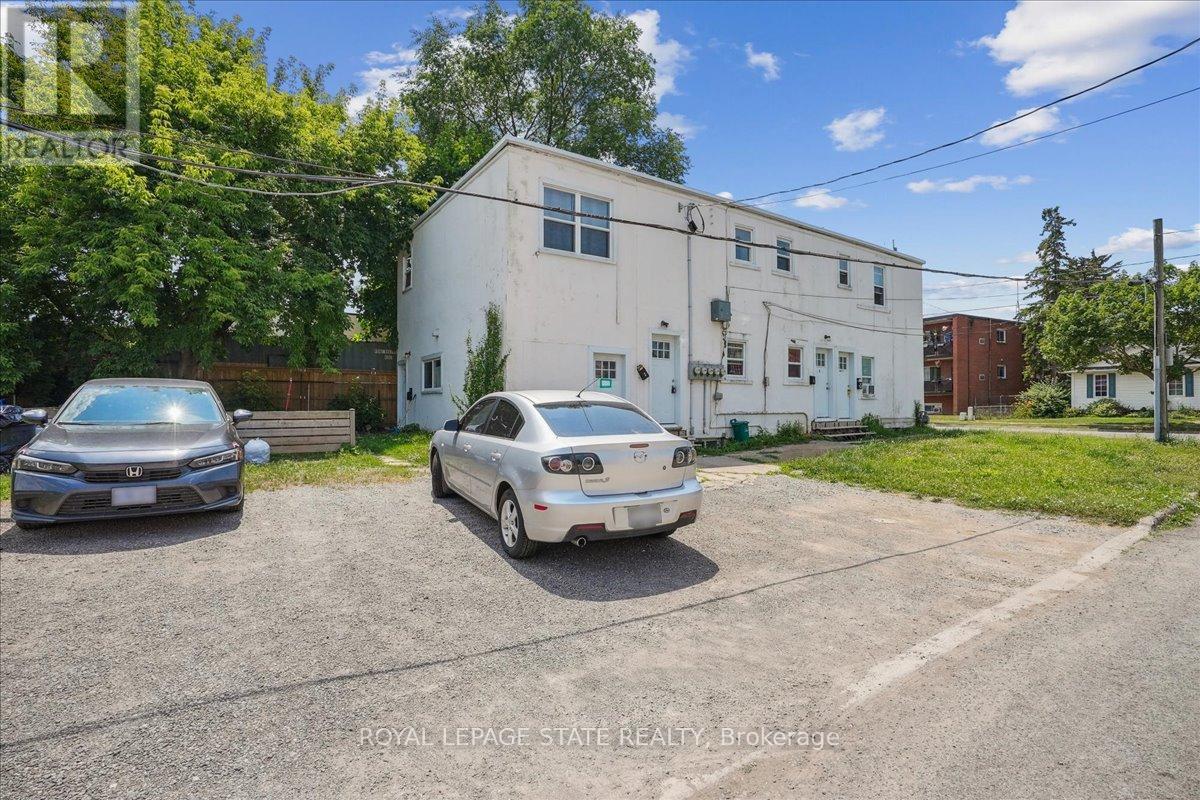Photo 24 of 63 Pelham Road, St Catharines ON