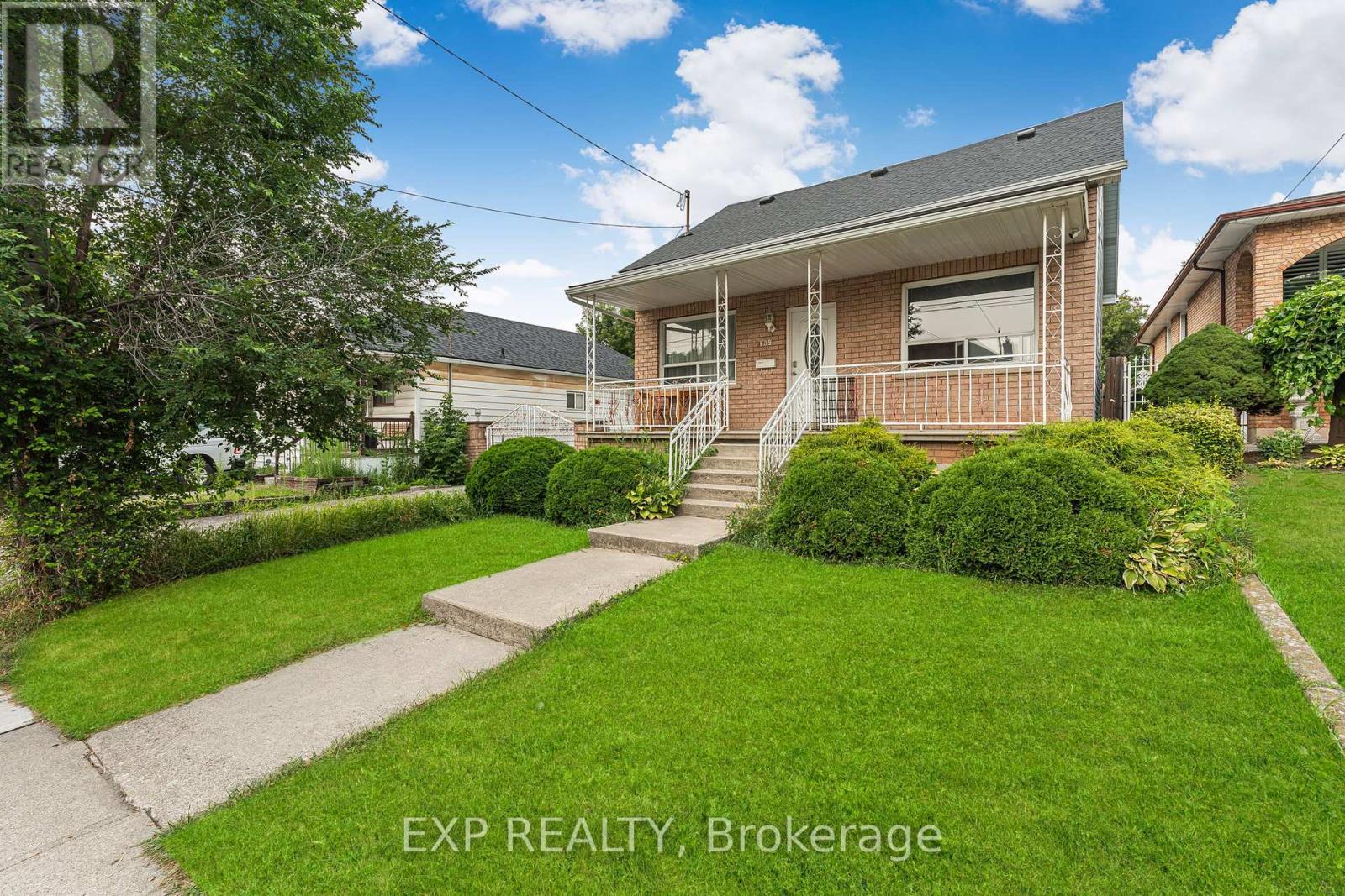 Photo 40 of 139 Wood Street E, Hamilton ON