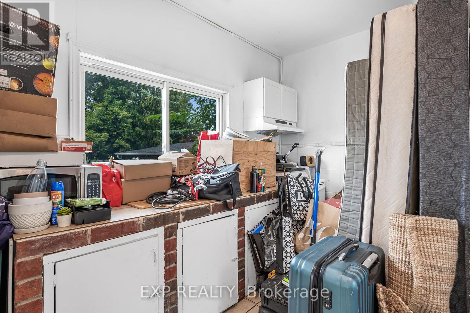 Photo 29 of 139 Wood Street E, Hamilton ON