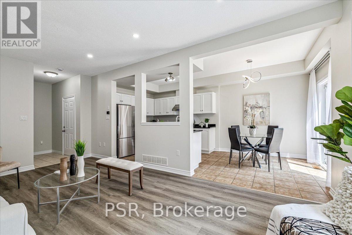 Photo 10 of 38 60 Cloverleaf Drive, Hamilton ON