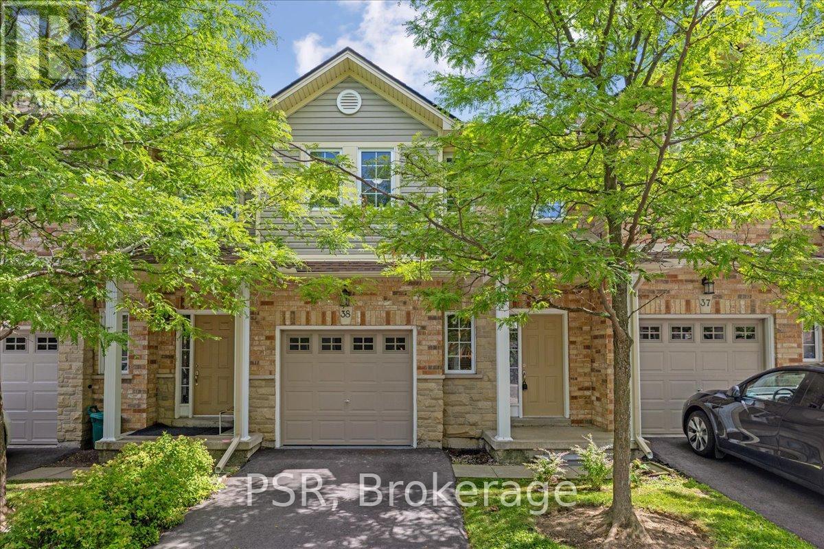 Photo 2 of 38 60 Cloverleaf Drive, Hamilton ON