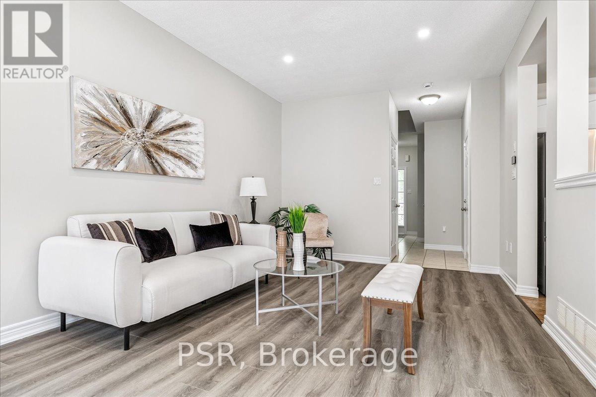 Photo 9 of 38 60 Cloverleaf Drive, Hamilton ON