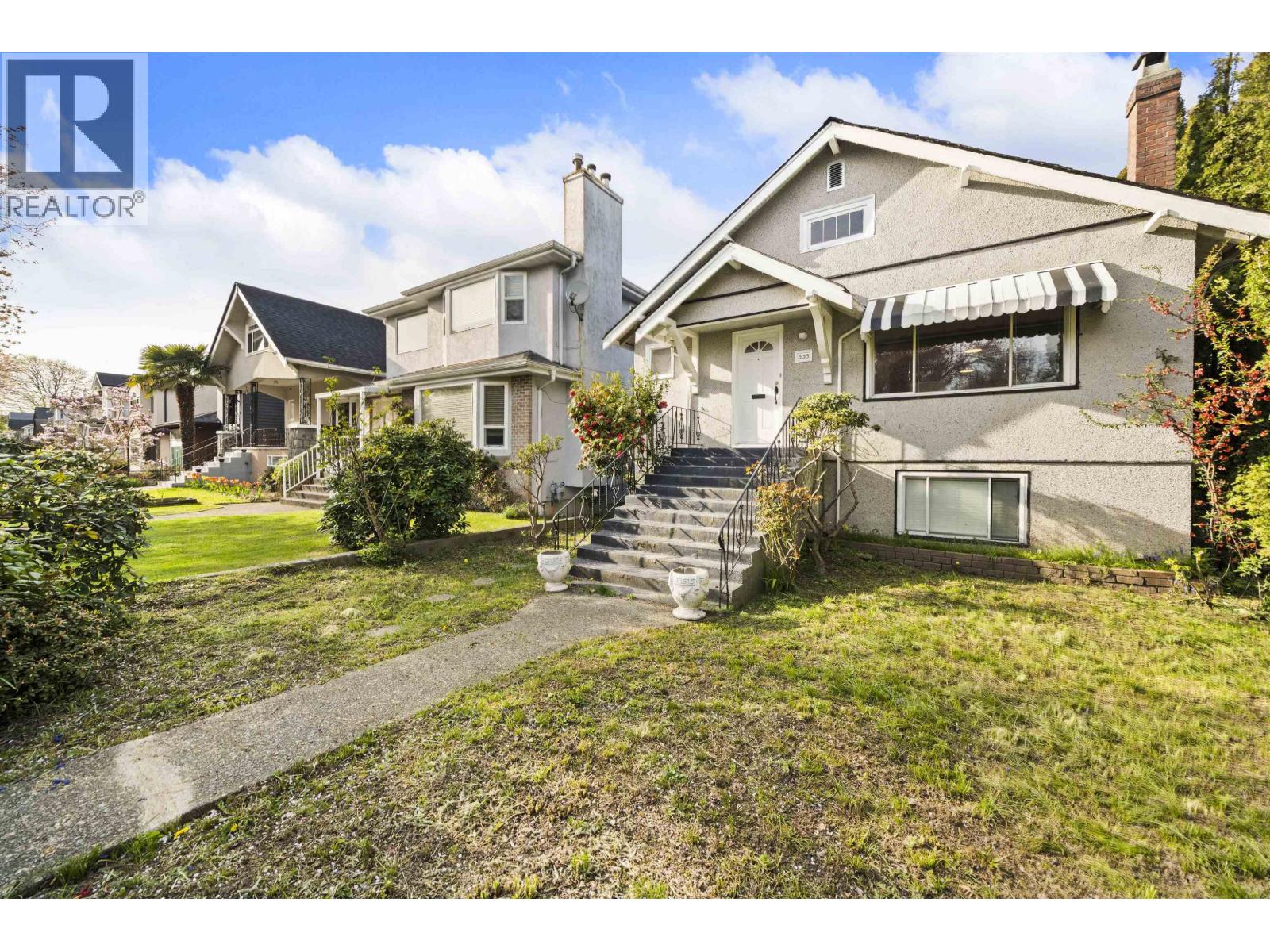 Photo 14 of 555 W 19th Avenue, Vancouver BC
