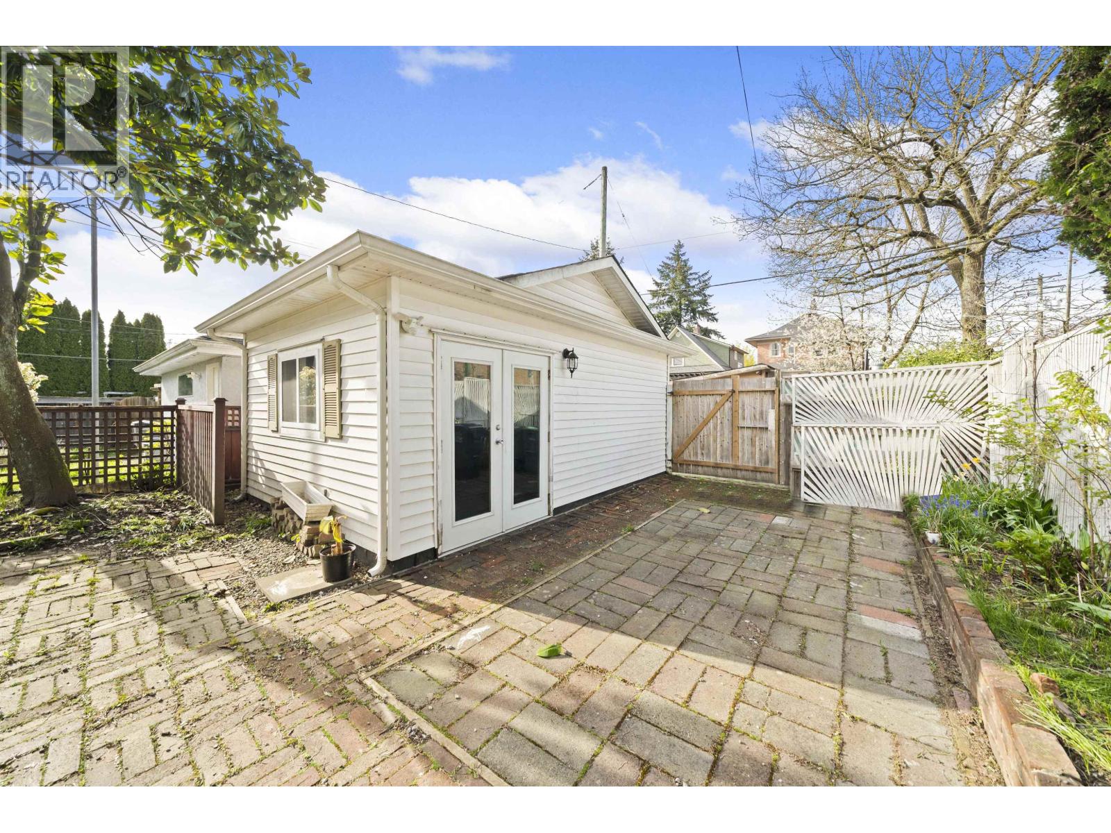 Photo 20 of 555 W 19th Avenue, Vancouver BC