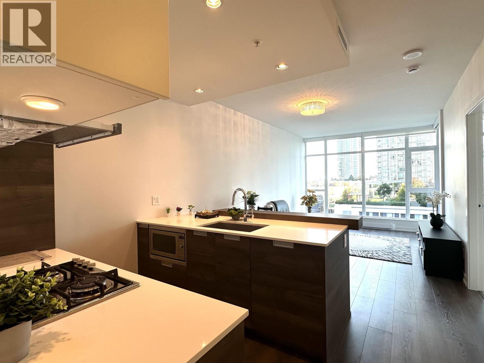 Photo 23 of 710 4688 Kingsway, Burnaby BC
