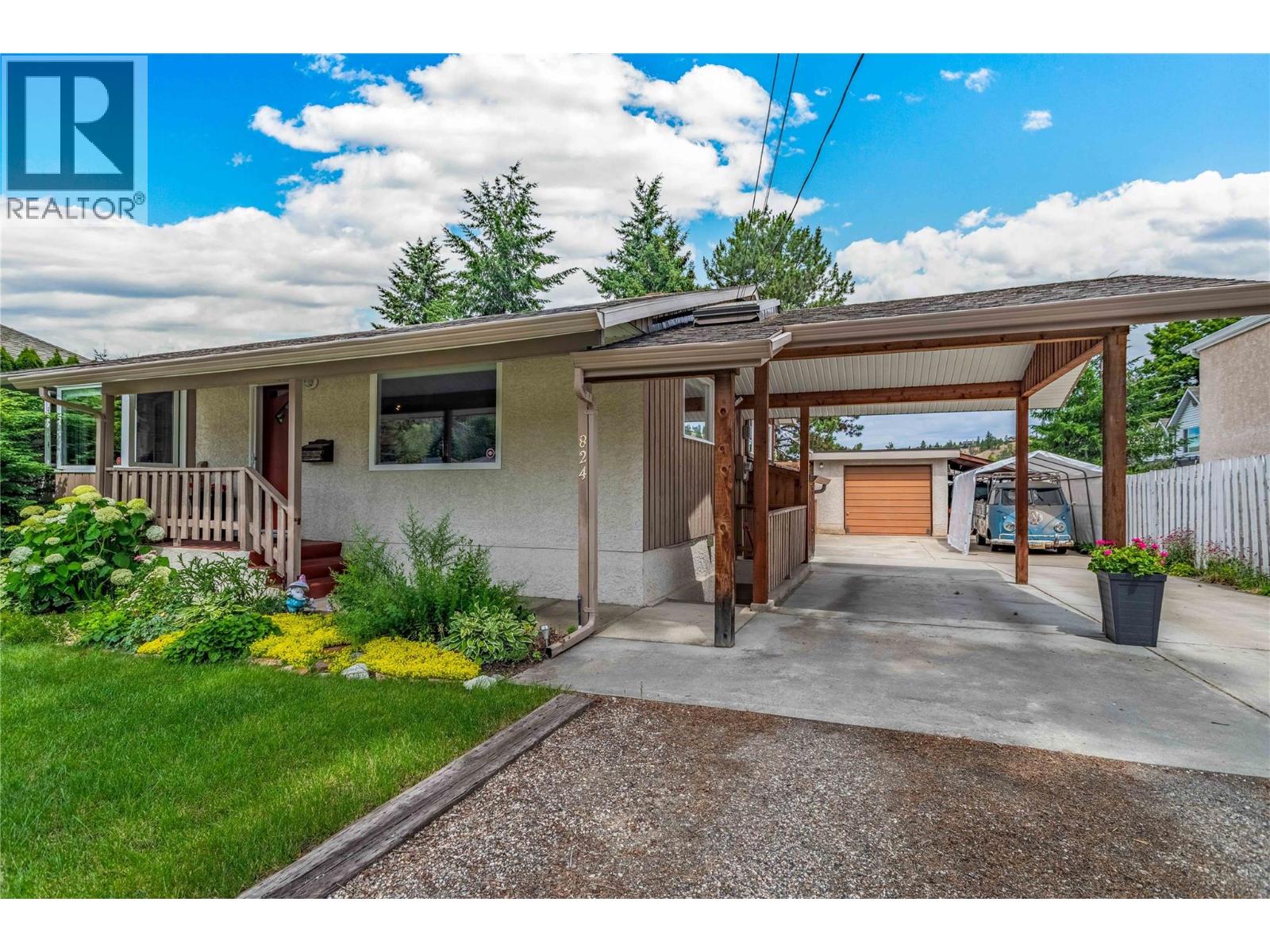  824 Raymer Road, Kelowna
