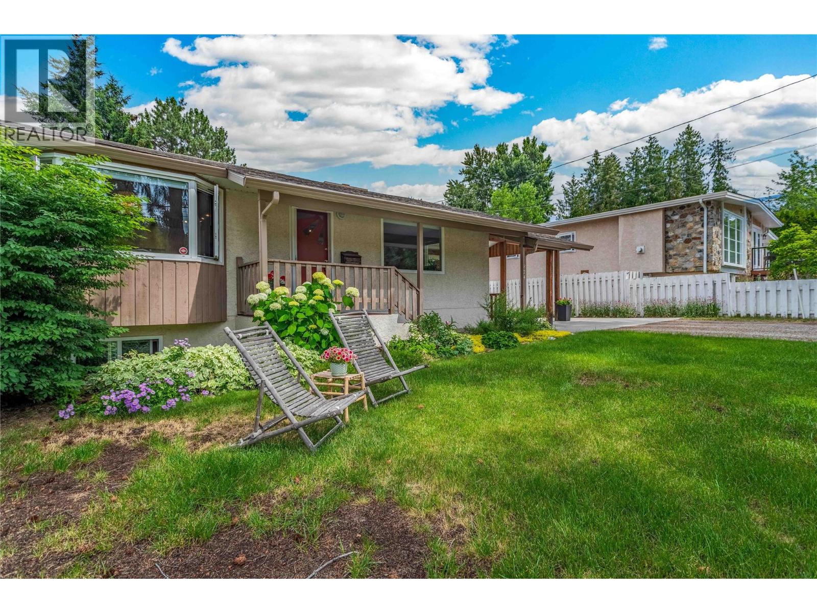  824 Raymer Road, Kelowna