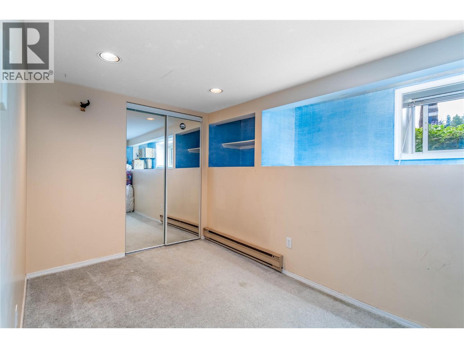  824 Raymer Road, Kelowna