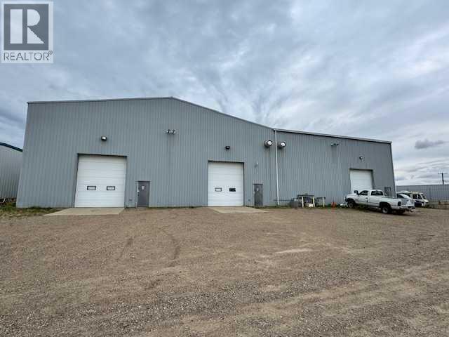 Photo 2 of 762 23 Street Sw, Medicine Hat AB