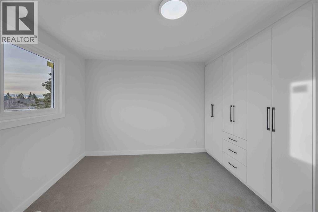Single Family House for Sale in  Falshire Way NE Falconridge Calgary 