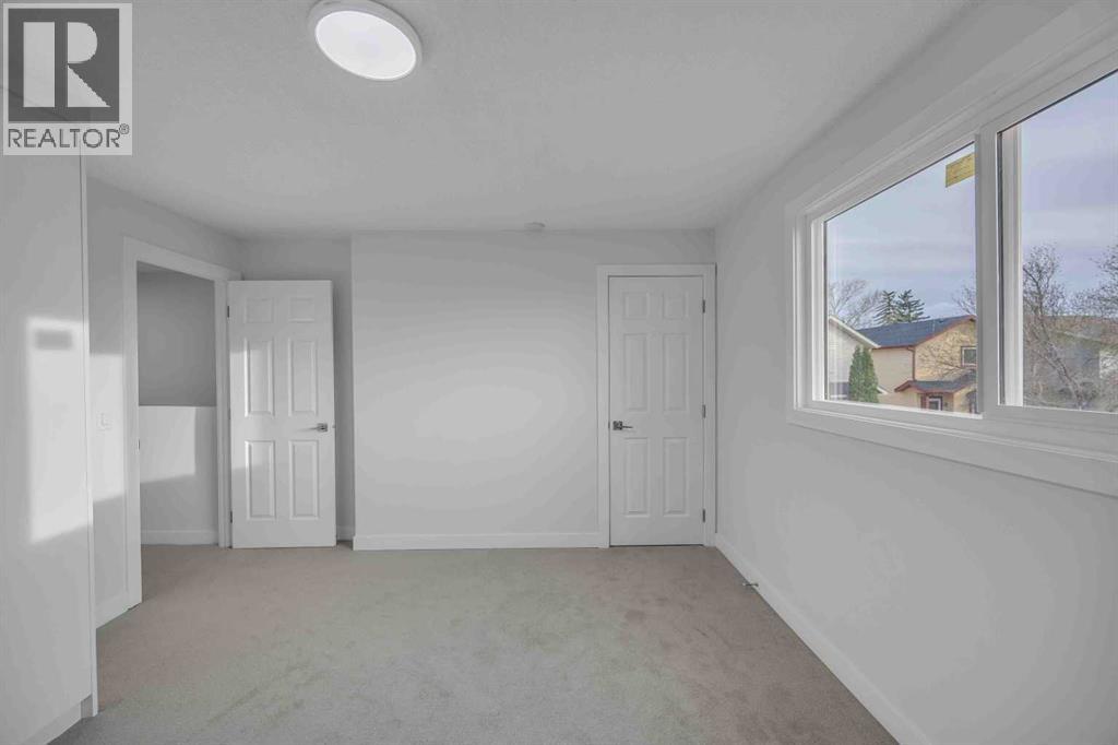 Single Family House for Sale in  Falshire Way NE Falconridge Calgary 