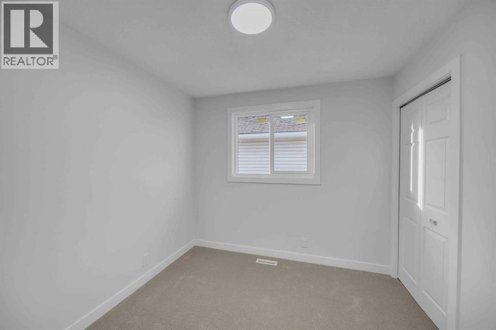 Single Family House for Sale in  Falshire Way NE Falconridge Calgary 