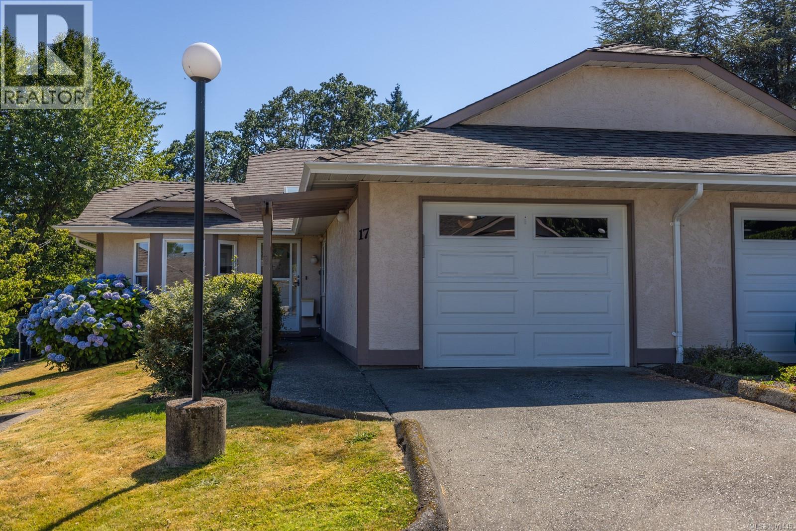 Photo 18 of 17 4120 Interurban Rd, Saanich BC