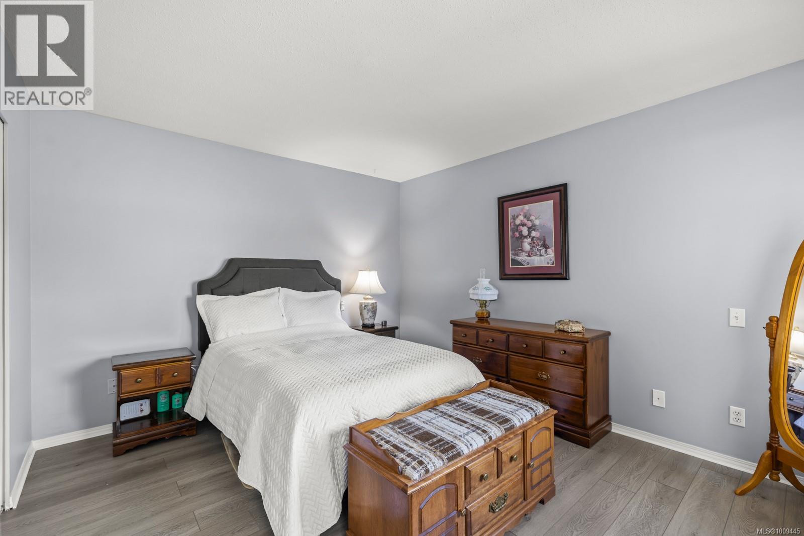 Photo 7 of 17 4120 Interurban Rd, Saanich BC