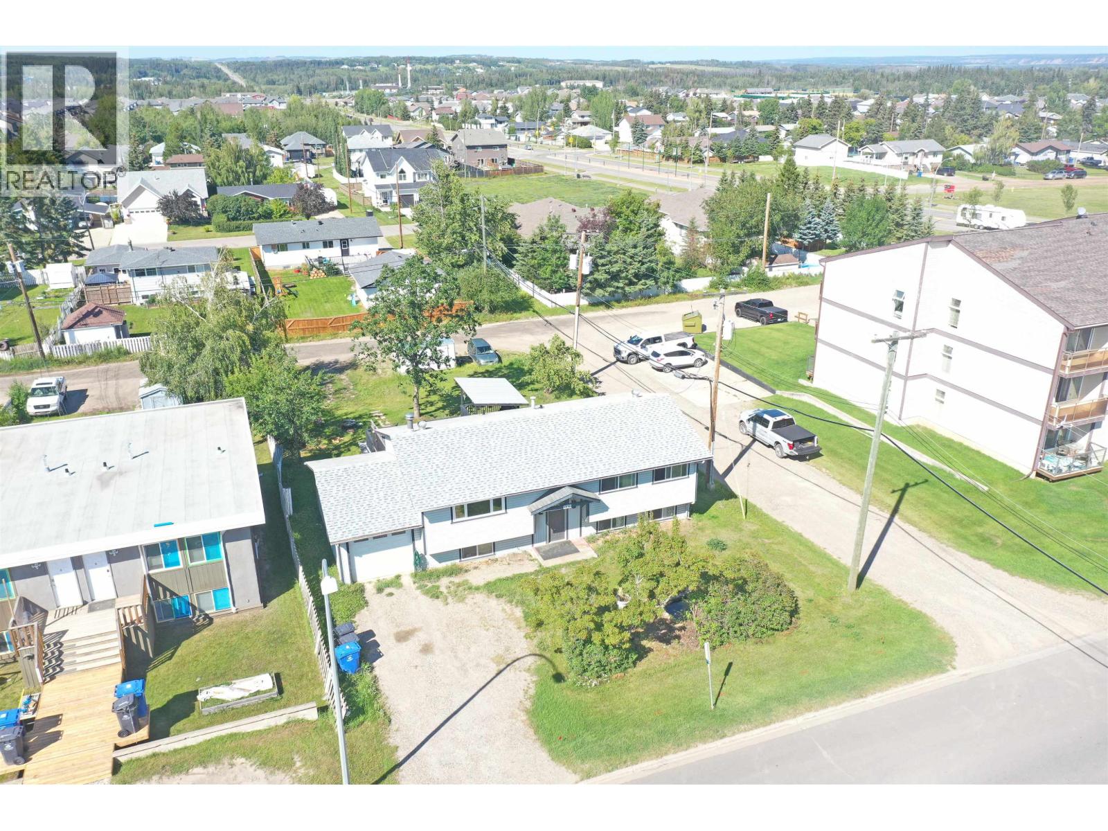 Photo 2 of 10016 110 Avenue, Fort St John BC