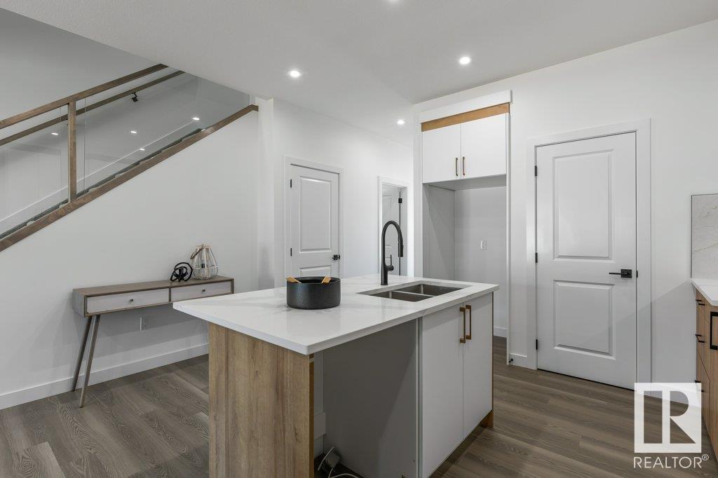 Photo 10 of 10625 99 St, Morinville AB