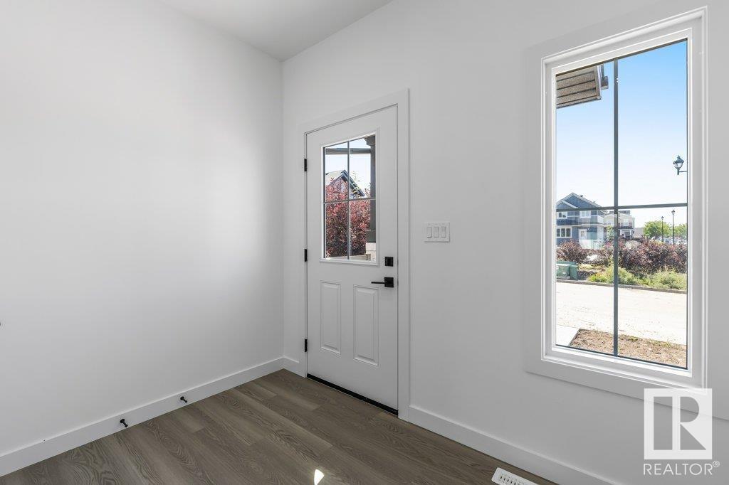 Photo 46 of 10625 99 St, Morinville AB