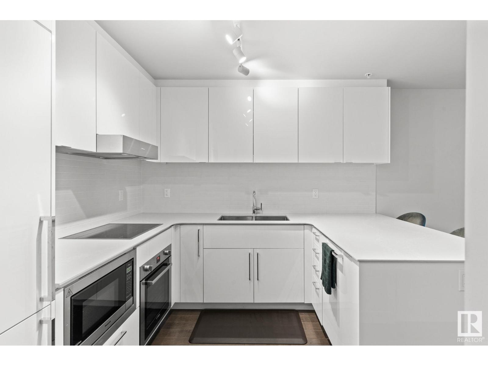 Photo 5 of 2505 10360 102 St Nw, Edmonton AB