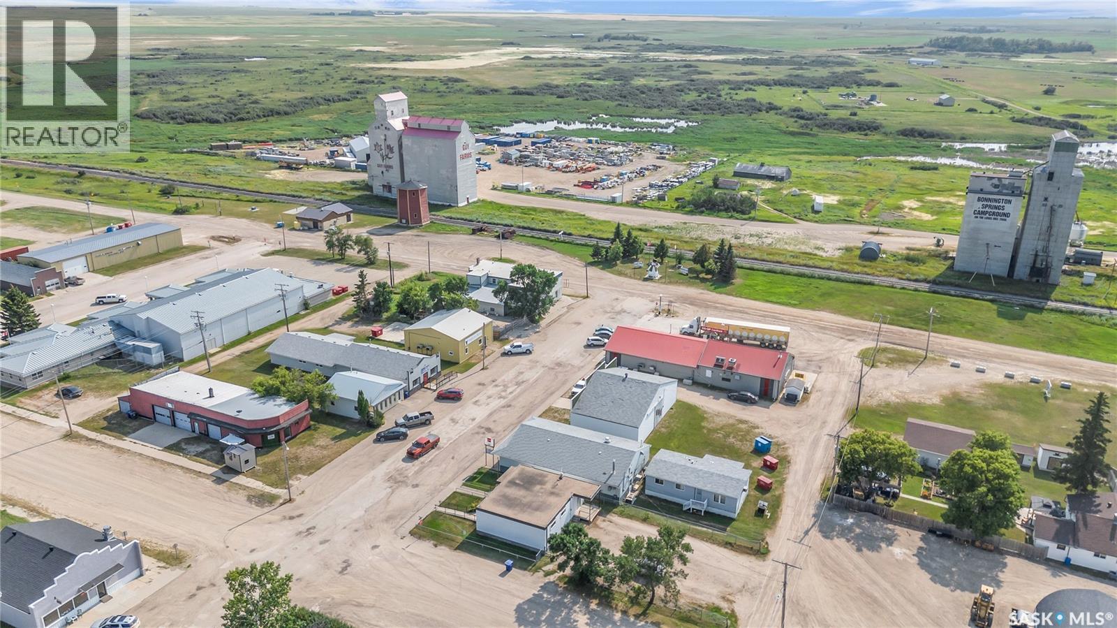 Photo 32 of 702 3rd Street, Kenaston SK