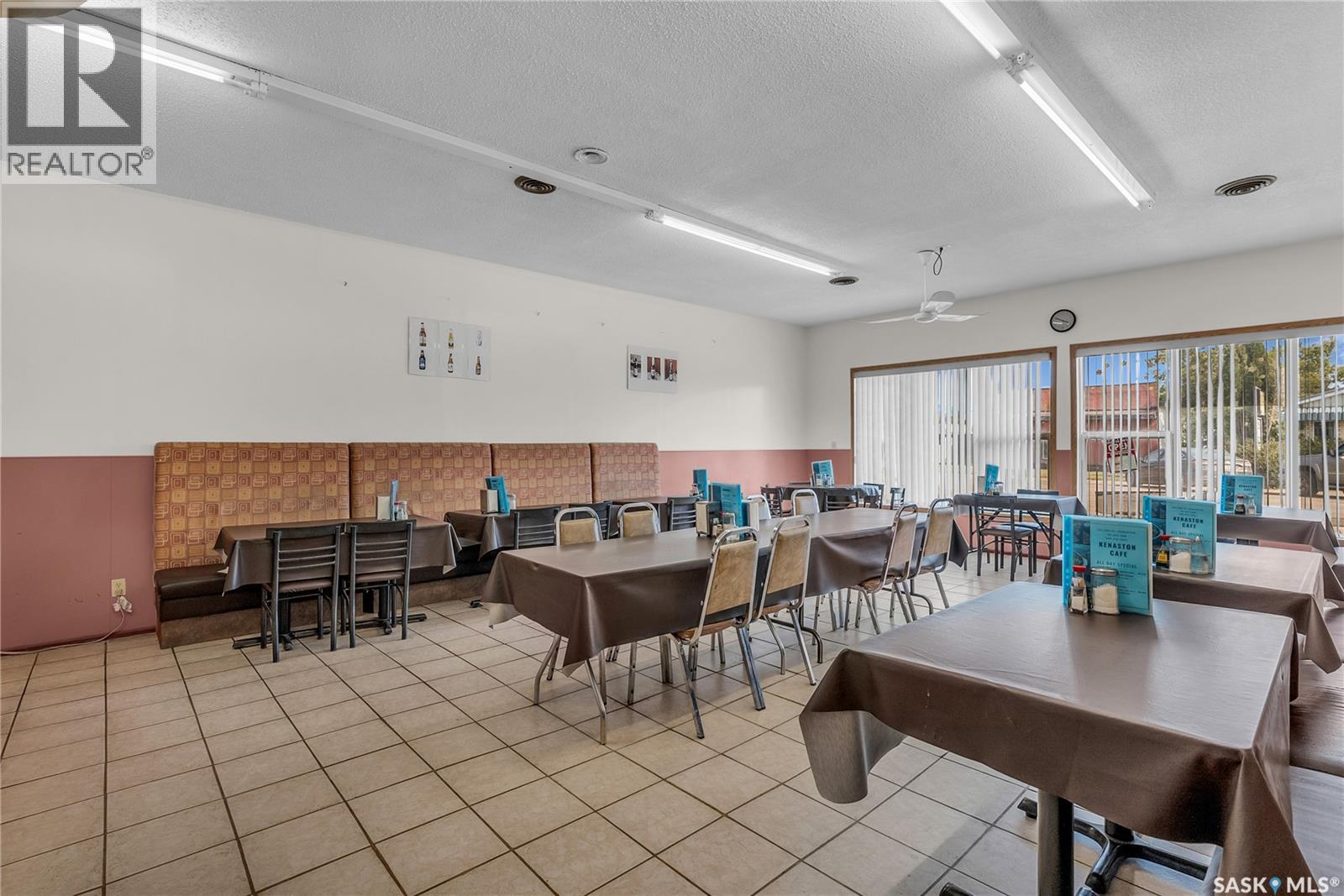 Photo 6 of 702 3rd Street, Kenaston SK